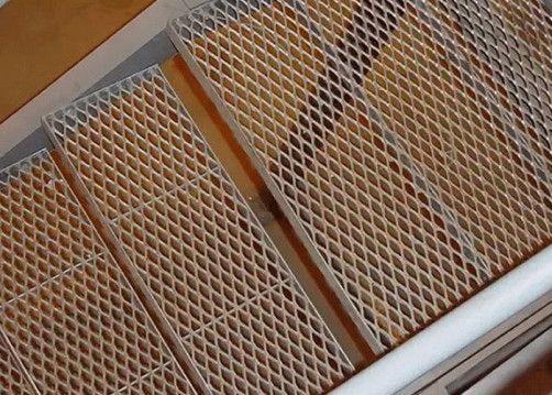 All-metal prosechno-exhaust mesh 20x10; 1x6. 4 rolls