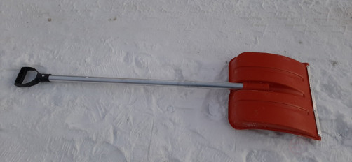 Snow shovel "Snowball" Color complete with aluminum black and V-shaped handle, 380x365mm