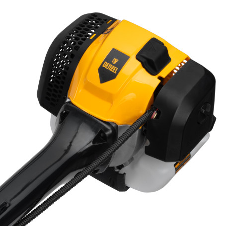 DGT-43-PRO gasoline trimmer, anti-vibration, 43 cm3, non-detachable, consists of 2 parts Denzel