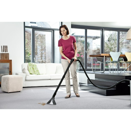 Cleaning vacuum cleaner SE 6.100