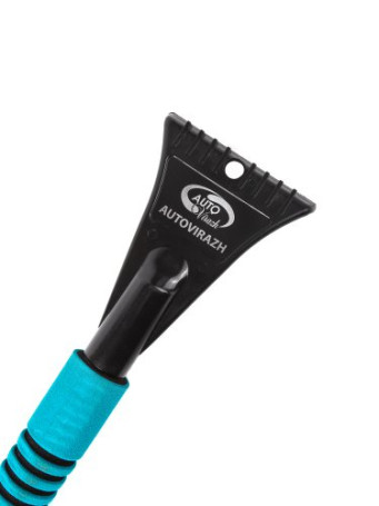 Brush with a scraper for removing snow and ice with a soft handle 63 cm