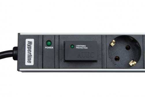 SHT19-7SH-IF-2.5EU Блок розеток для 19" шкафов, горизонтальный, 7 розеток Schuko, индикатор питания, защита от перенапряжения (сменный блок), кабель питания 2.5м (3х1.5мм2) с вилкой Schuko 16A, 250В, 482.6x44.4x44.4мм (ДхШхВ), корпус алюминий