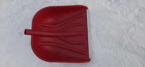 The Merchant shovel is COLORED with an aluminum bar, 400x390 d-32 mm