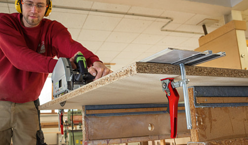 GTR16S6H Струбцина цельностальная настольная 160/60, 2.4 кН, фиксированная скоба для пазов 12x8, для фиксации направляющих Festool и пр.