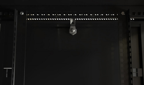 TWB-FC-1566-SR-RAL9004 Шкаф настенный 19-дюймовый (19"), 15U, 787x600х600мм, металлическая передняя дверь с замком, две боковые панели, с возможностью установки на ножки (в комплекте), цвет черный (RAL 9004) (разобранный)