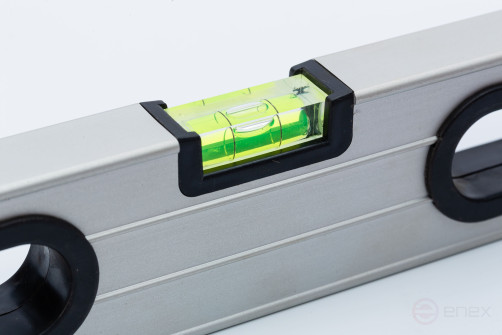 Anodized level with handles (3 acrylic indicators) 200 cm