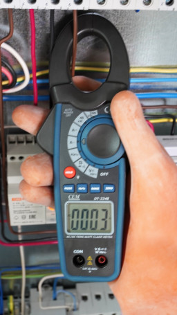 Current measuring tongs with multimeter and power meter DT-3348 CEM wattmeter (State Register of the Russian Federation)