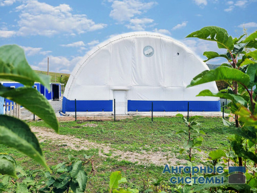 Pneumatic frame hangar for special equipment