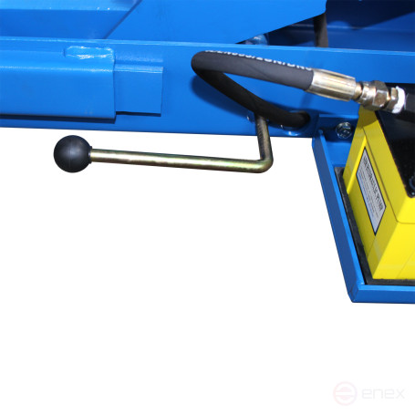 Four-post lift F5.5-4 AE&T (380B)