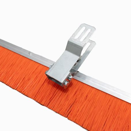 Крепление с жесткой щеткой для гладилки. Арт. 3052. Серия ПРОФИ.