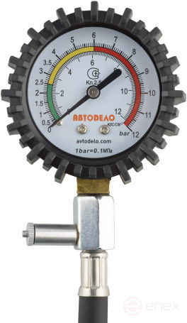 Манометр (0.50-12.16 bar) с клапаном спуска и шлангом с насадкой-удлинителем (АвтоDело) 42313
