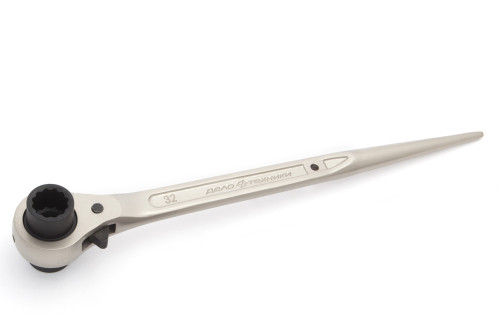 Ключ монтажный трещоточный 30×32 мм