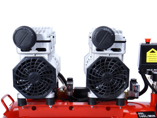 Компрессор пневматический 220В 1.5кВт 8атм.140л/мин. ресивер-50л поршневой безмасляный GTE