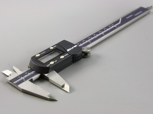 Штангенциркуль ШЦЦ-1-300 0,01 цифровой ABS Micron