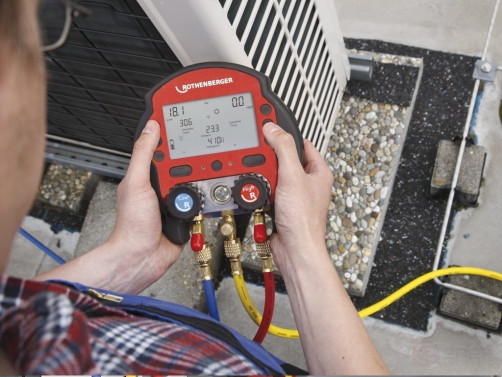 ROCOOL 600 SET in a blister with a temperature terminal (Rocool)