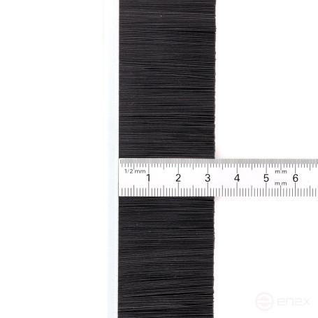 Щетка полосовая линейный уплотнитель 2500*38*5, ворс высотой 33 мм PPL черный 0,25 (EB-1121)