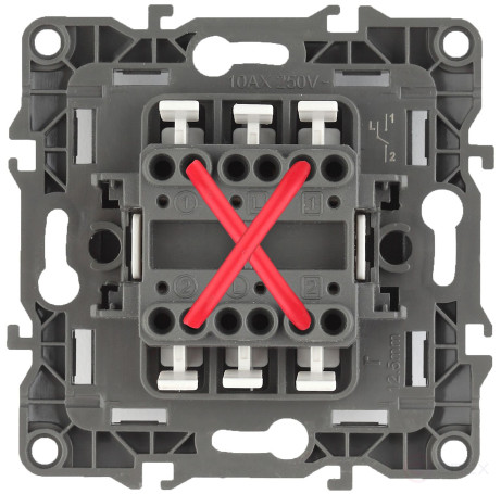 Crossover switch ERA Series 12 12-1108-04 10AH-250V, IP20, Champagne