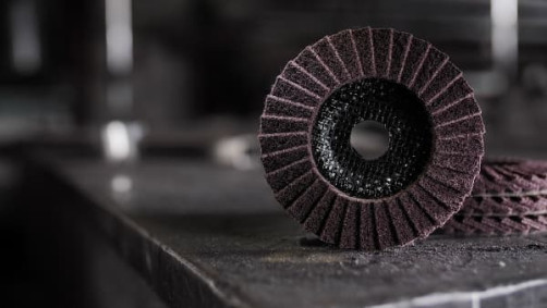 Лепестковый тарельчатый круг из нетканого материала SMT 800 Special, 115 x 22,23 coarse