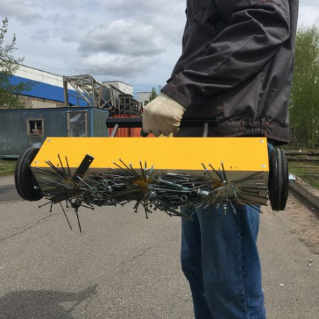 Magnetic collector on wheels with PROF-MAGNET cleaning system, 550 mm