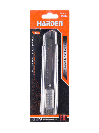 The knife is open. Gloss, 18 mm, retractable blade, one-piece. housing// HARDEN