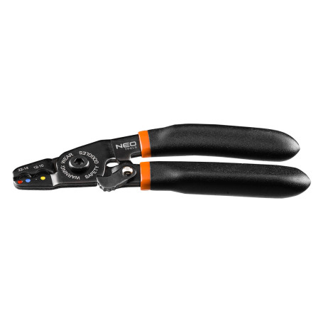 Crimping pliers for cable lugs