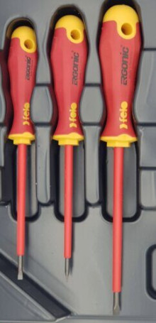 Felo Set of Ergonic dielectric screwdrivers with dielectric inserts and side cutters in a package, 8 pcs 41398517