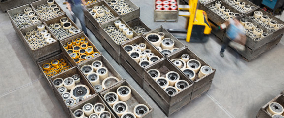 Techno Wheel offers you polyurethane and polyamide wheels and rollers that are used in all industries, and even in the most difficult operating conditions, Raeder Vogel swivel wheel supports are used.