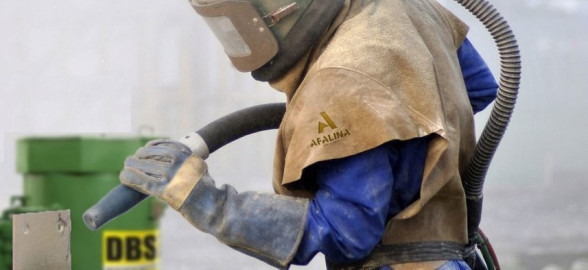 Продажа и сервисное обслуживание компрессоров, насосов, 
окрасочных аппаратов, сварочных агрегатов, станков, строительного 
оборудования, электростанций, кондиционеров и теплового оборудования - 
ведущие направлений деятельности предприятий Группы компаний Афалина.
