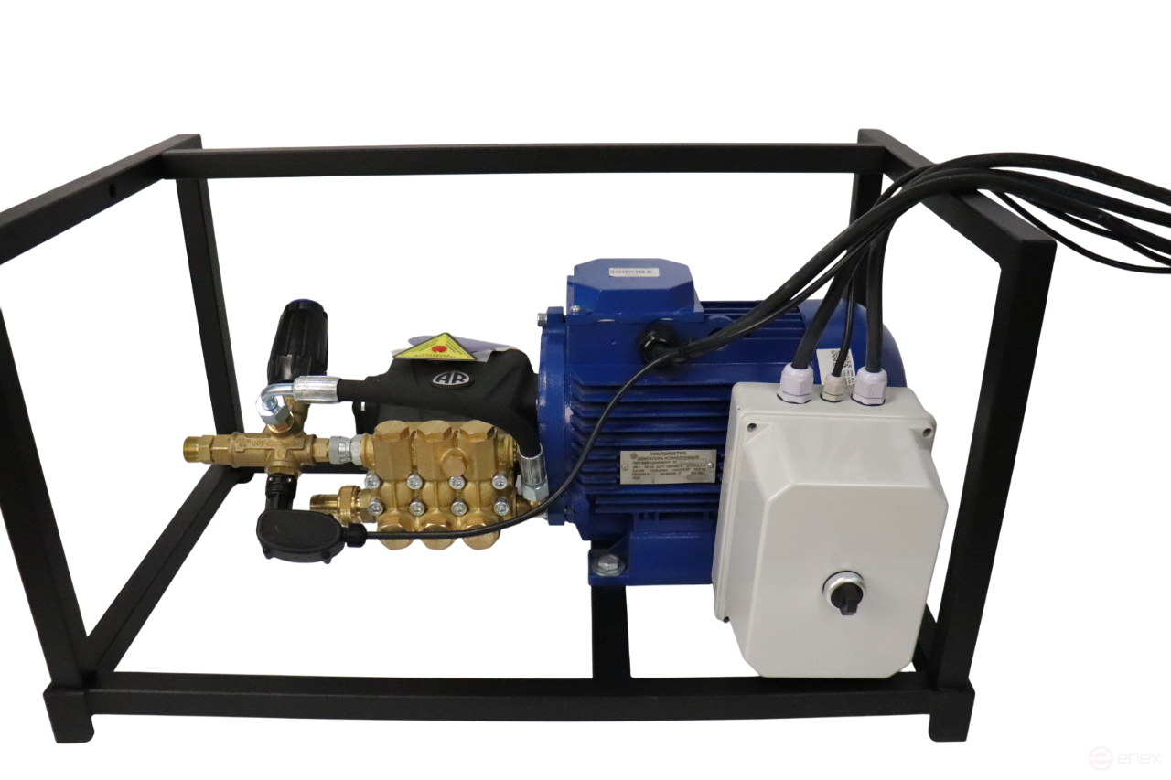 ACG AVD LUXOR RR 90.250 TST is a stationary high-pressure device on a frame