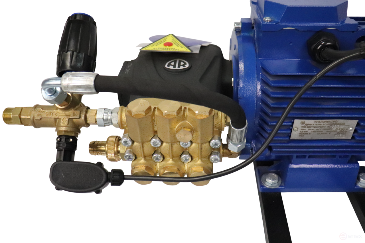 ACG AVD LUXOR RR 90.250 TST is a stationary high-pressure device on a frame