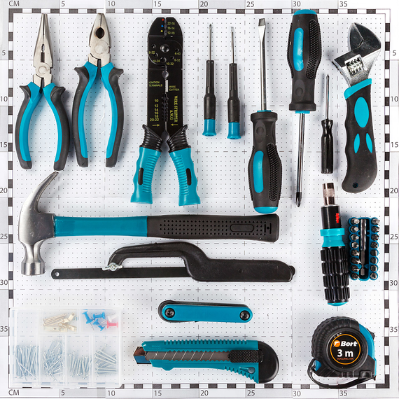 Набор ручного инструмента BORT BTK-160