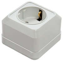 Розетка одинарная с заземлением со шторкой BOLLETO белая накладная 7028х IN HOME