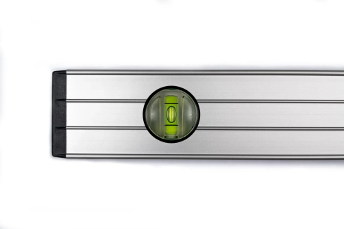 The level is anodized (3 acrylic indicators) 80 cm