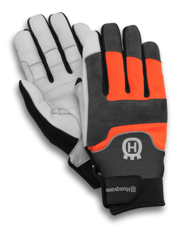 Technical gloves with chainsaw cut protection